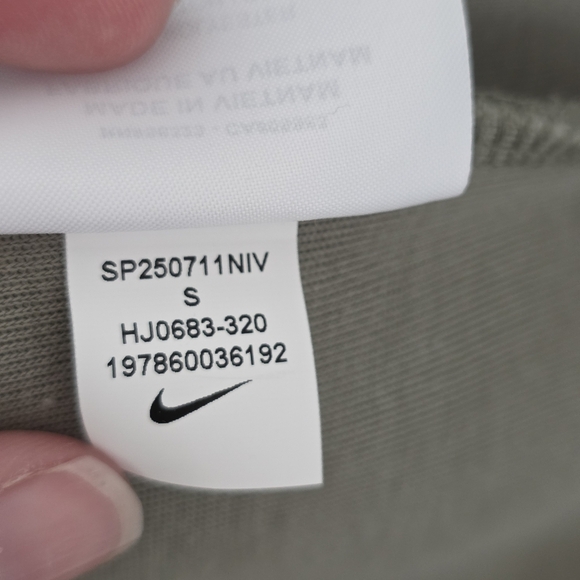 Nike Mens Tech Fleece Hoodie Oversized Fit Sweatshirt HJ0683-320 Size Small NEW - Picture 11 of 11